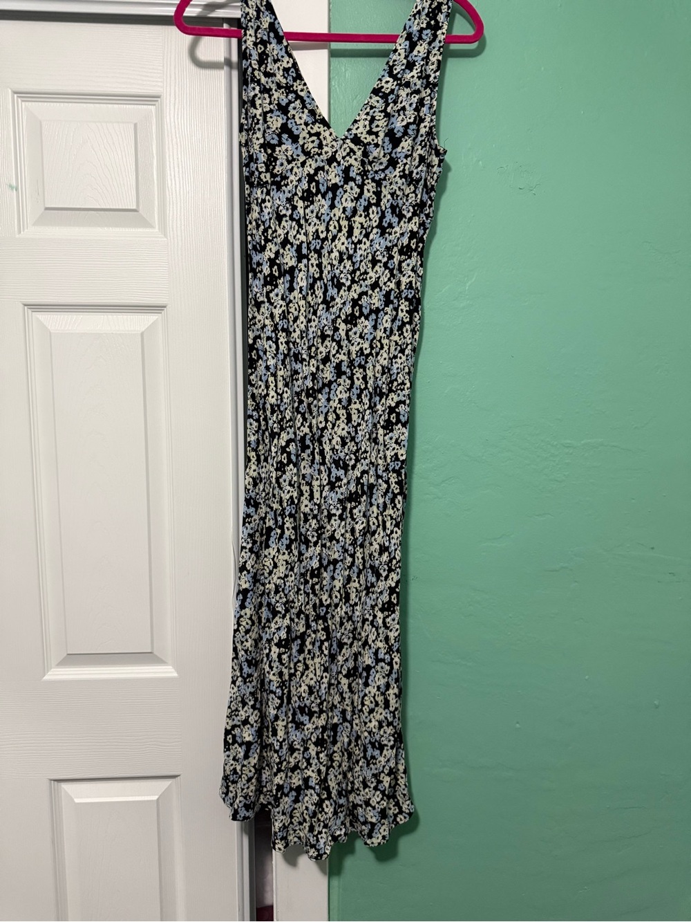 Rails worn twice Floral V-Neck Sleeveless Maxi Dress in Black and Light Blue
